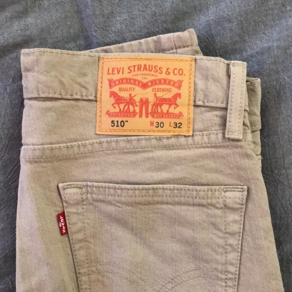 Levi’s 510 khaki jeans.